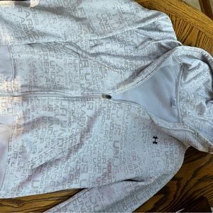 Under Armour Light Gray and white  Patterned Hoodie